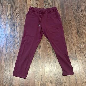 Lululemon joggers in size 8